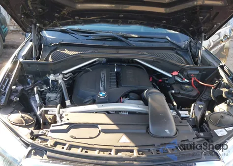 2015 BMW X5 xDrive35I z USA, uszkodzony, nr VIN 5UXKR0C52F0K69050